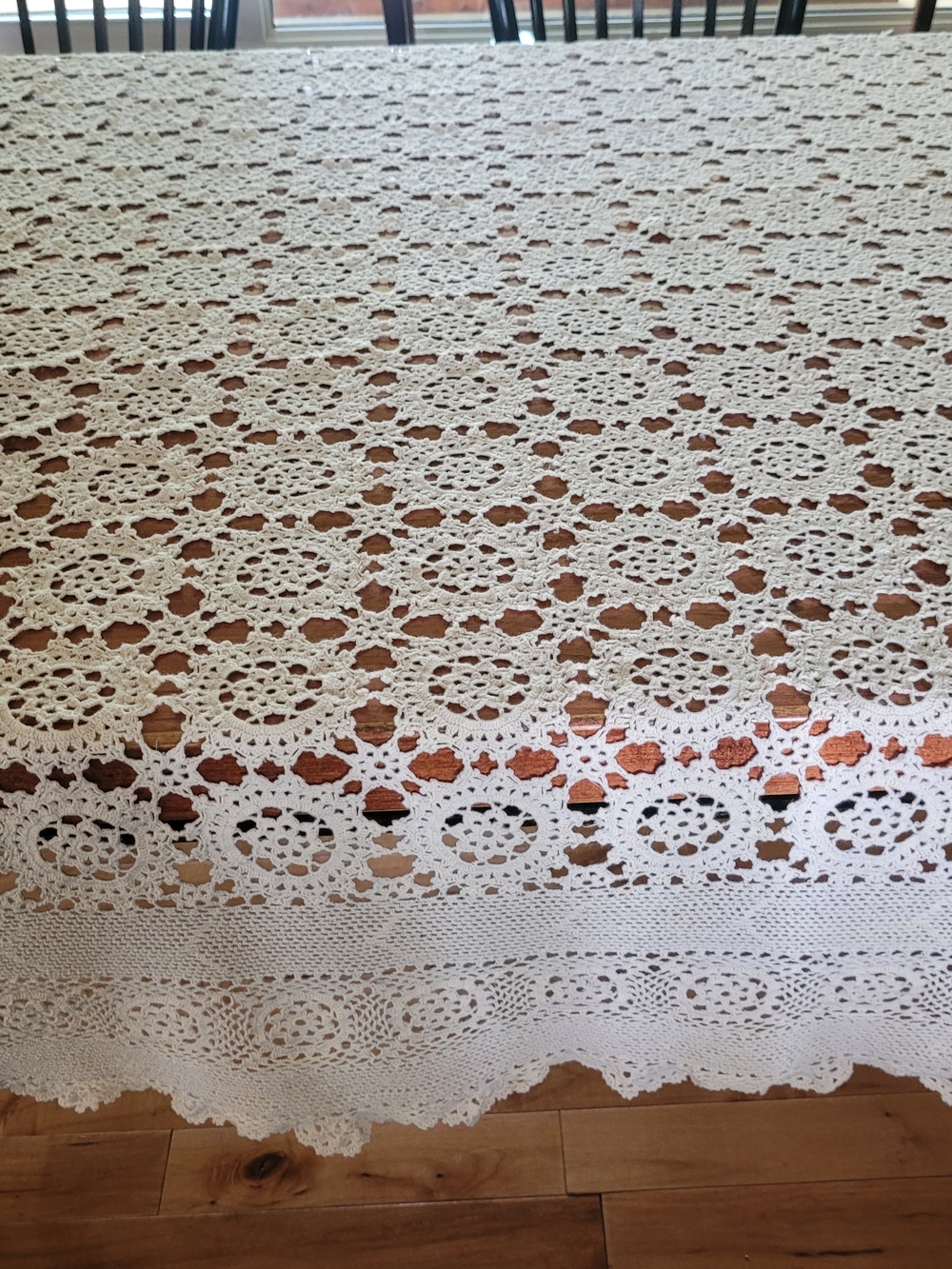 Stunning Vintage Handcrafted Crochet Tablecloth